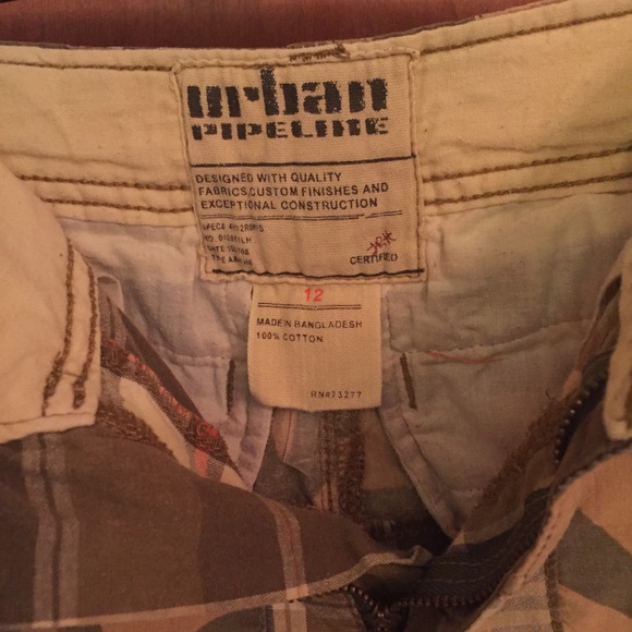Urban Pipeline cargo shorts camo plaid size 12 - Picture 3 of 5